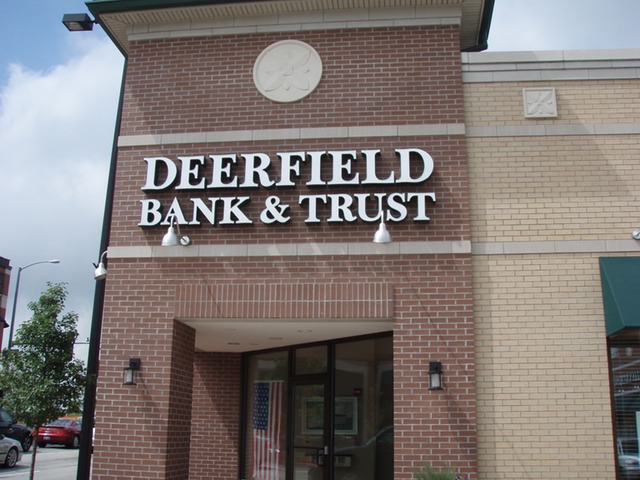 deerfield bank and trust - thin brick